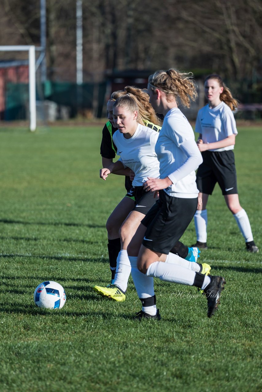 Bild 200 - B-Juniorinnen MSG Steinhorst Krummesse - SV Frisia 03 Risum Lindholm : Ergebnis: 0:5